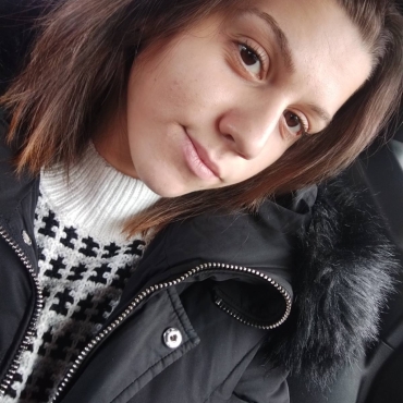 Яна Гълъбова